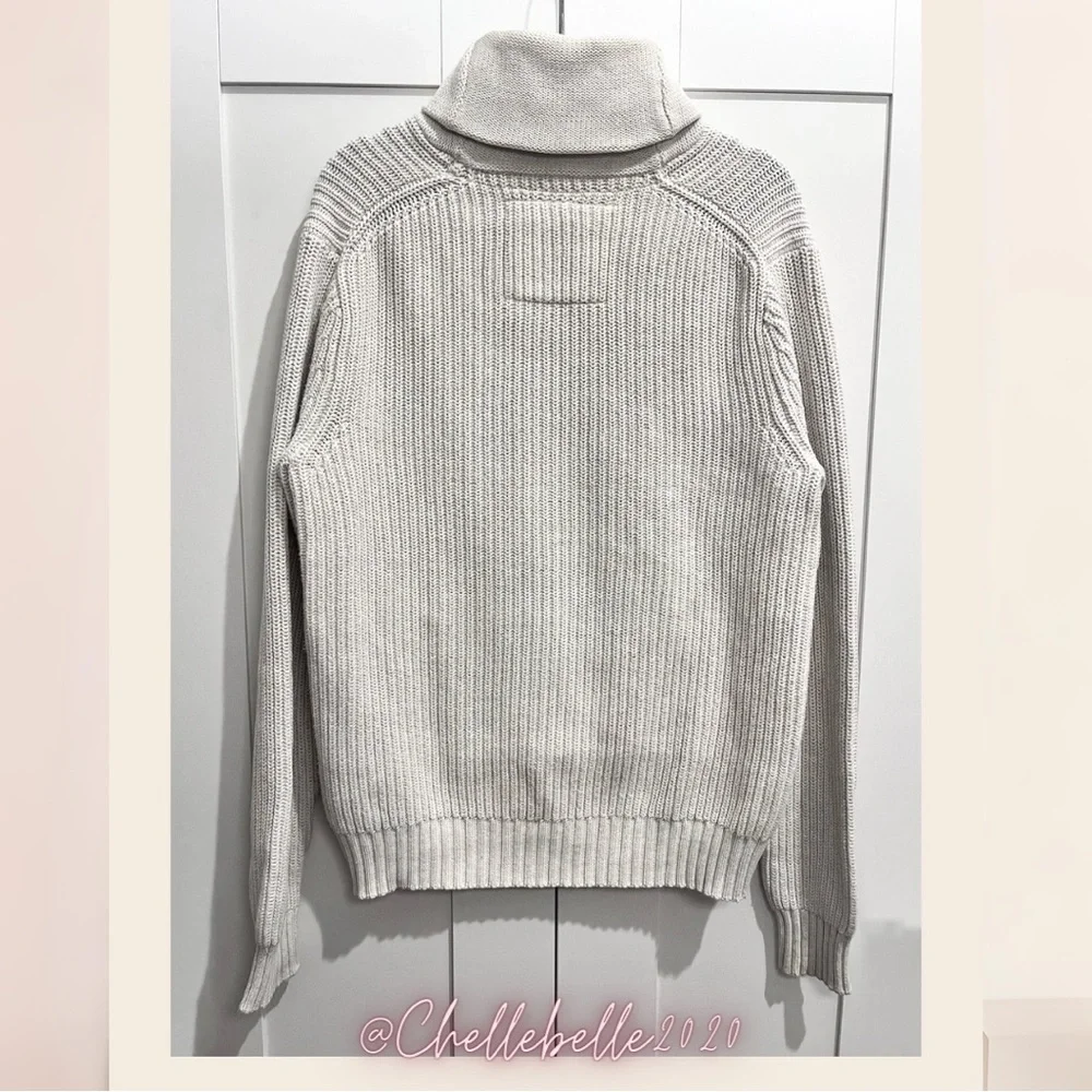 ✨🤍 H&M Off-White Pullover Sweater 🤍✨ - Picture 3 of 7